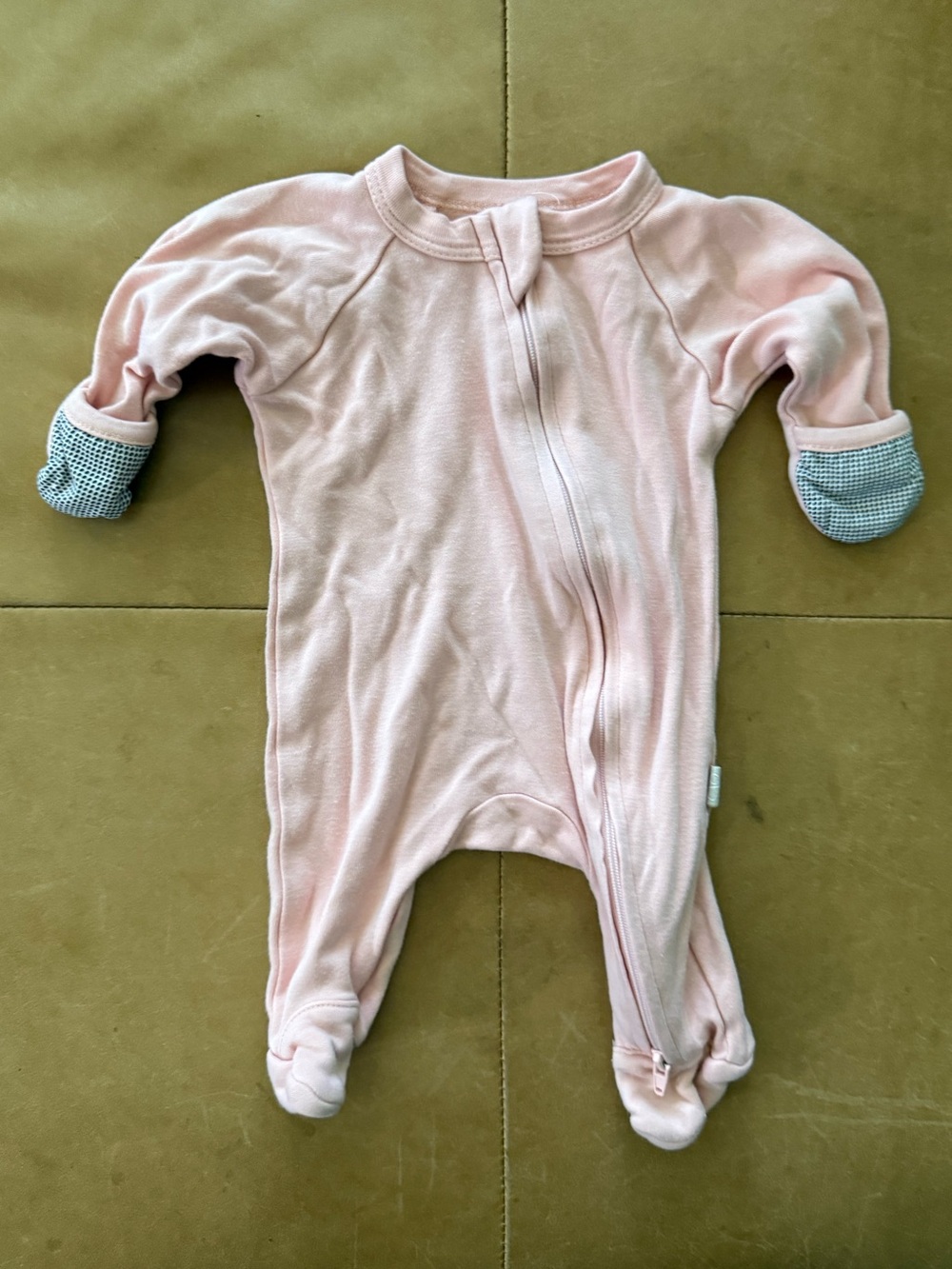 💛$15 FLASH SALE💛Goumi Newborn Footie